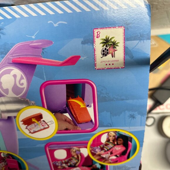 Barbie Airplane Adventures Playset with Pilot Doll & 15+ Accessories BRAND - Picture 8 of 8